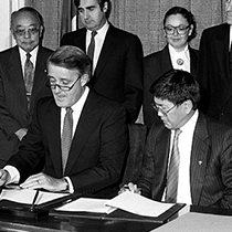 Mulroney and Art Miki signing redress agreement